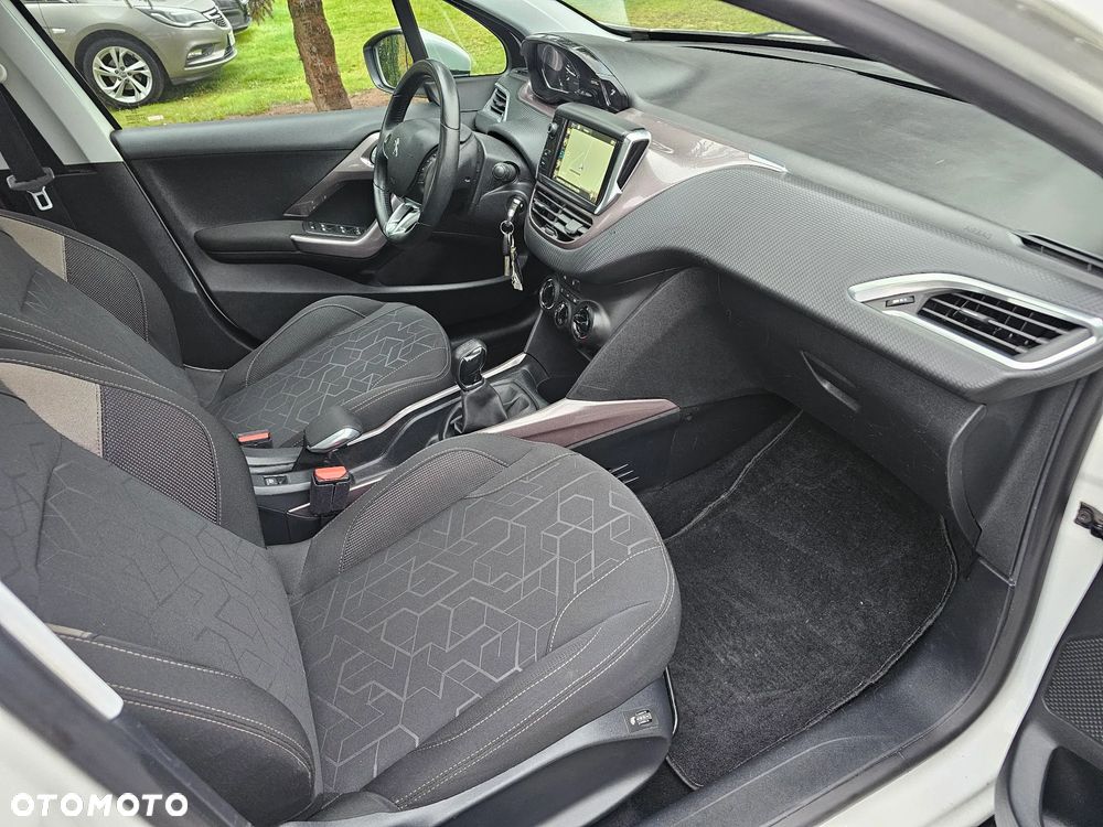 Peugeot 2008 e-HDi FAP 92 STOP & START Allure - 15