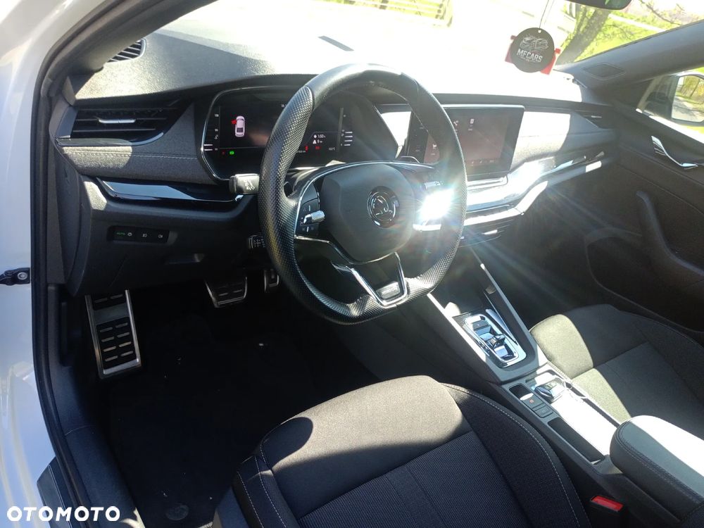 Skoda Octavia 2.0 TDI DSG Sportline - 8