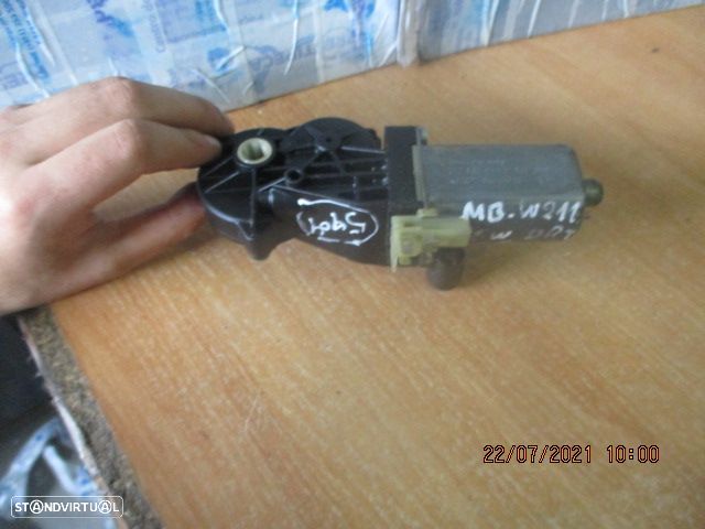 Modulo 0390203212 MERCEDES W211 SW 2006 Motor Banco Fd - 1