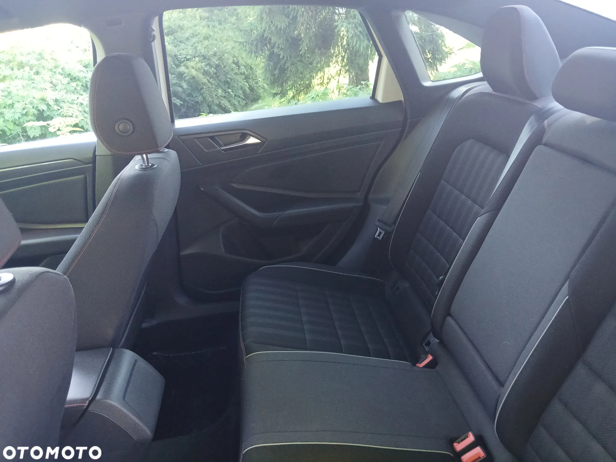 Volkswagen Jetta - 20