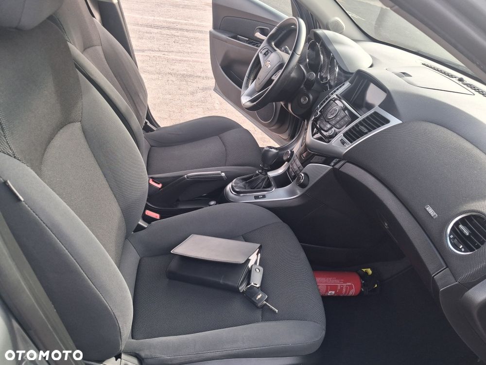Chevrolet Cruze - 5