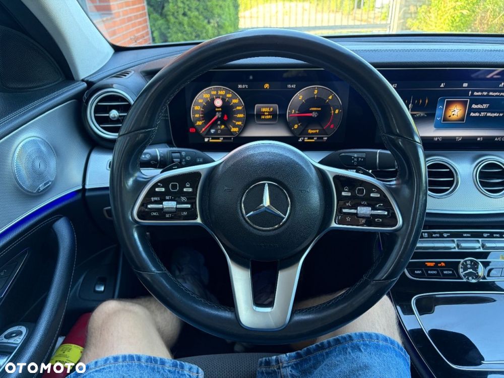 Mercedes-Benz Klasa E 220 d 9G-TRONIC Exclusive - 11