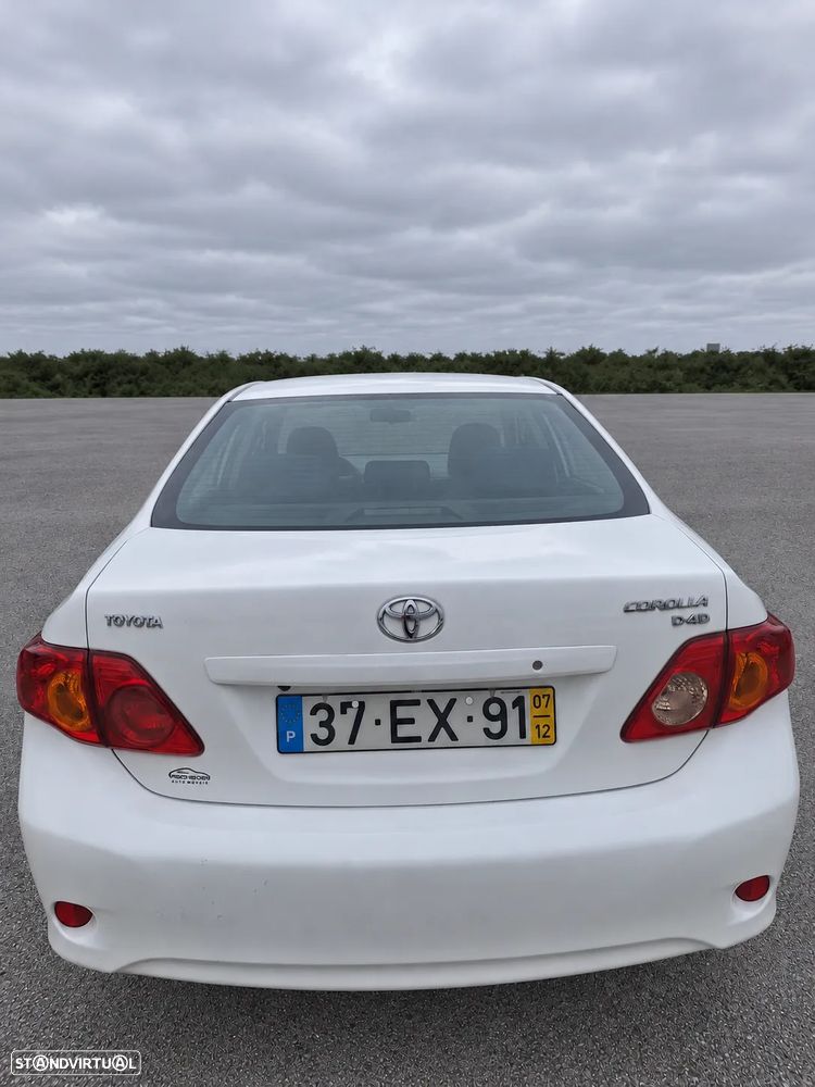 Toyota Corolla 1.4 D-4D Premium Plus - 6