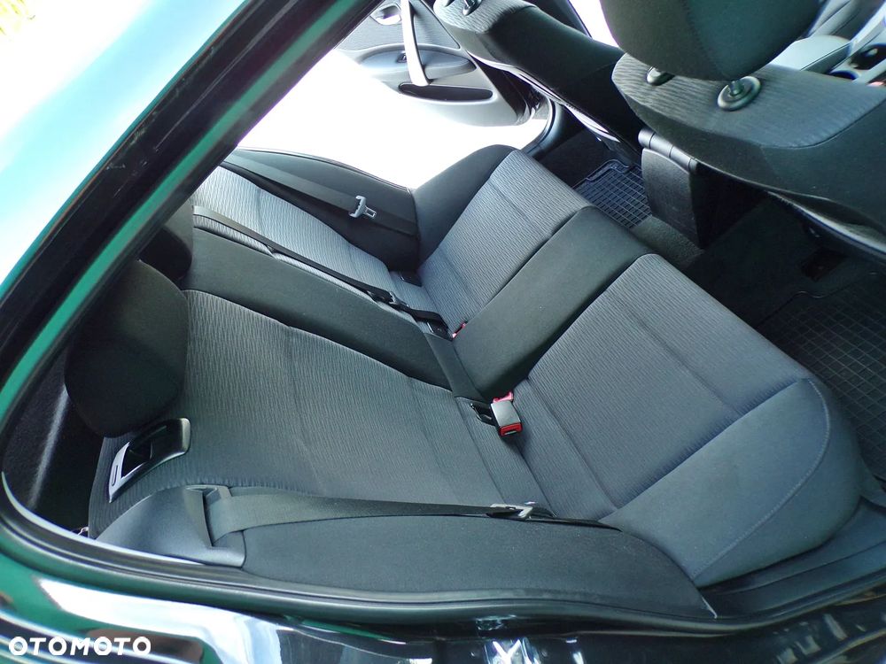 BMW Seria 1 - 28