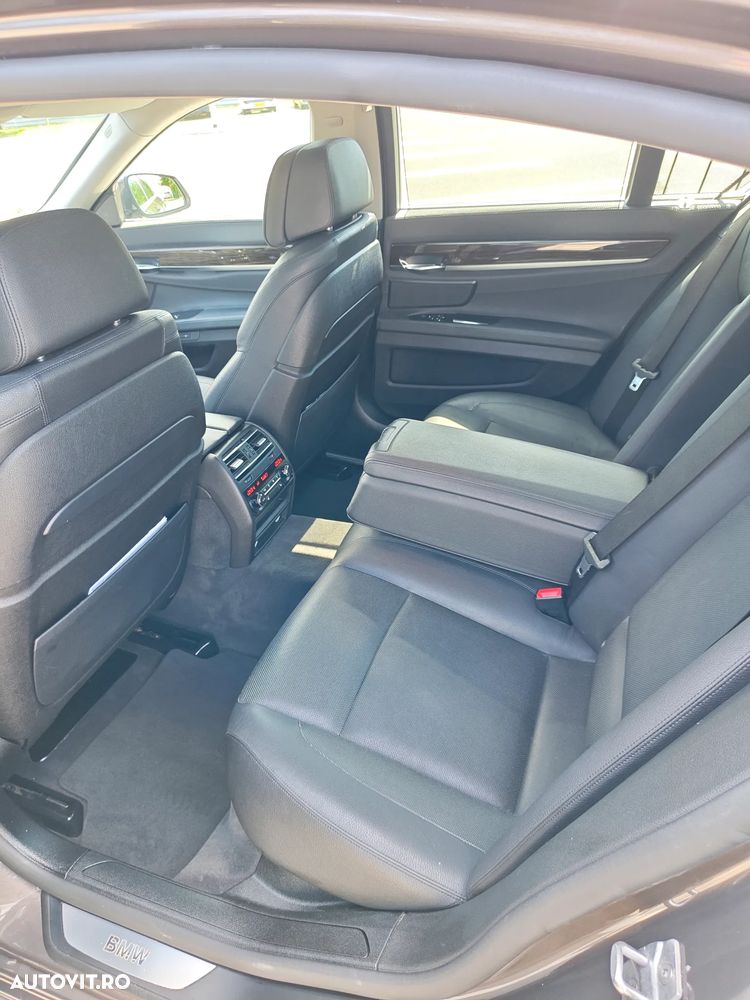BMW Seria 7 730d - 15