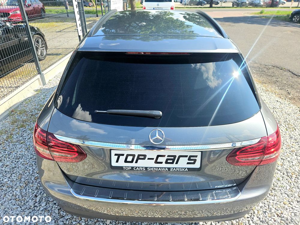 Mercedes-Benz Klasa C 220 d 4Matic T 9G-TRONIC - 2