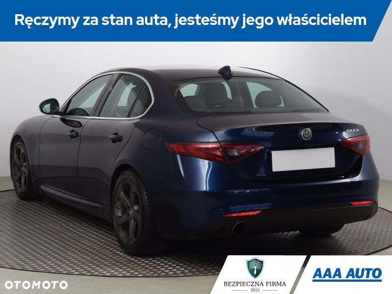 Alfa Romeo Giulia - 6