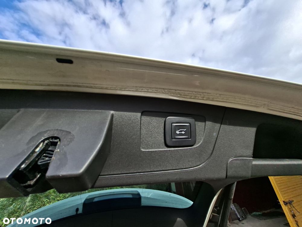 Opel Insignia 2.0 CDTI 4x4 Exclusive S&S - 22