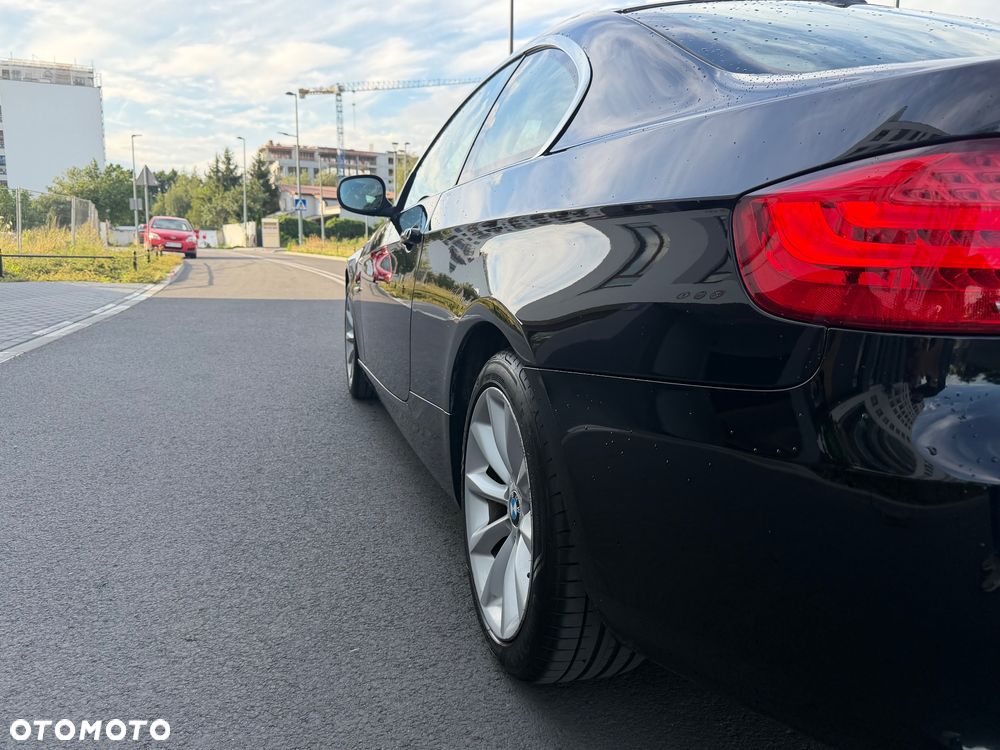 BMW Seria 3 320d - 15