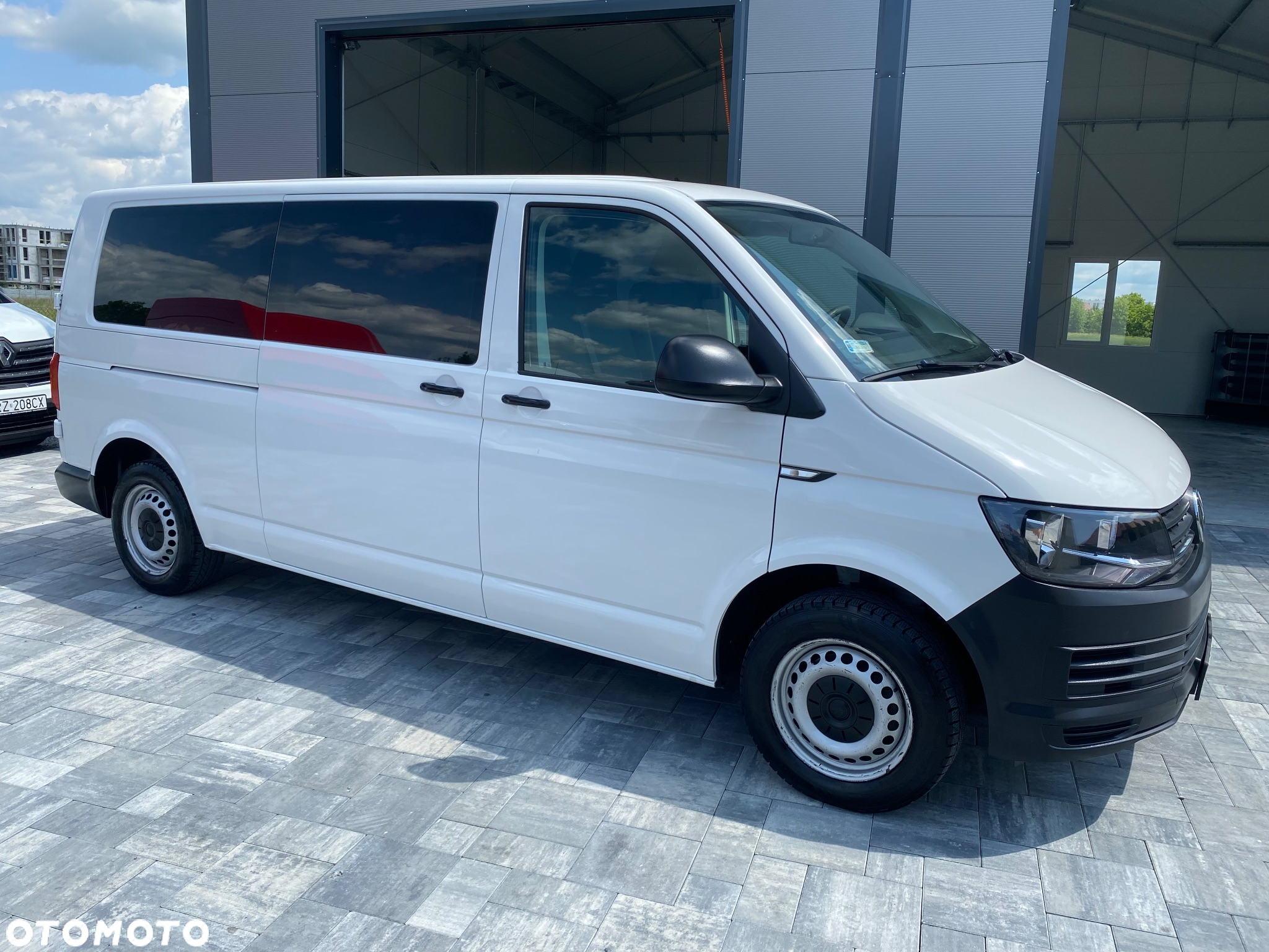 Volkswagen Transporter T6 TDI L2H2 - 7
