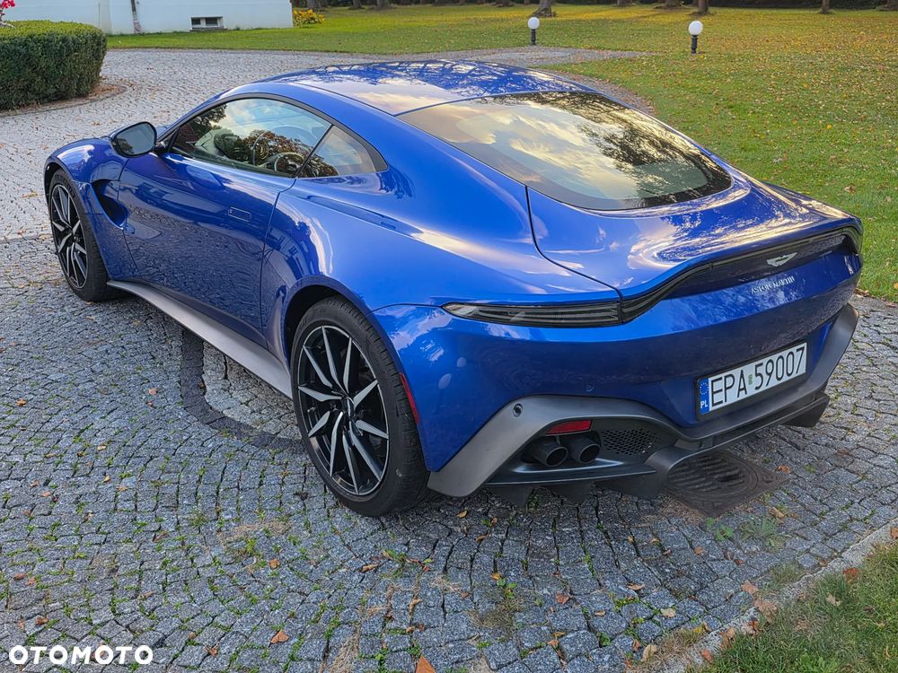 Aston Martin V8 Vantage Standard - 6