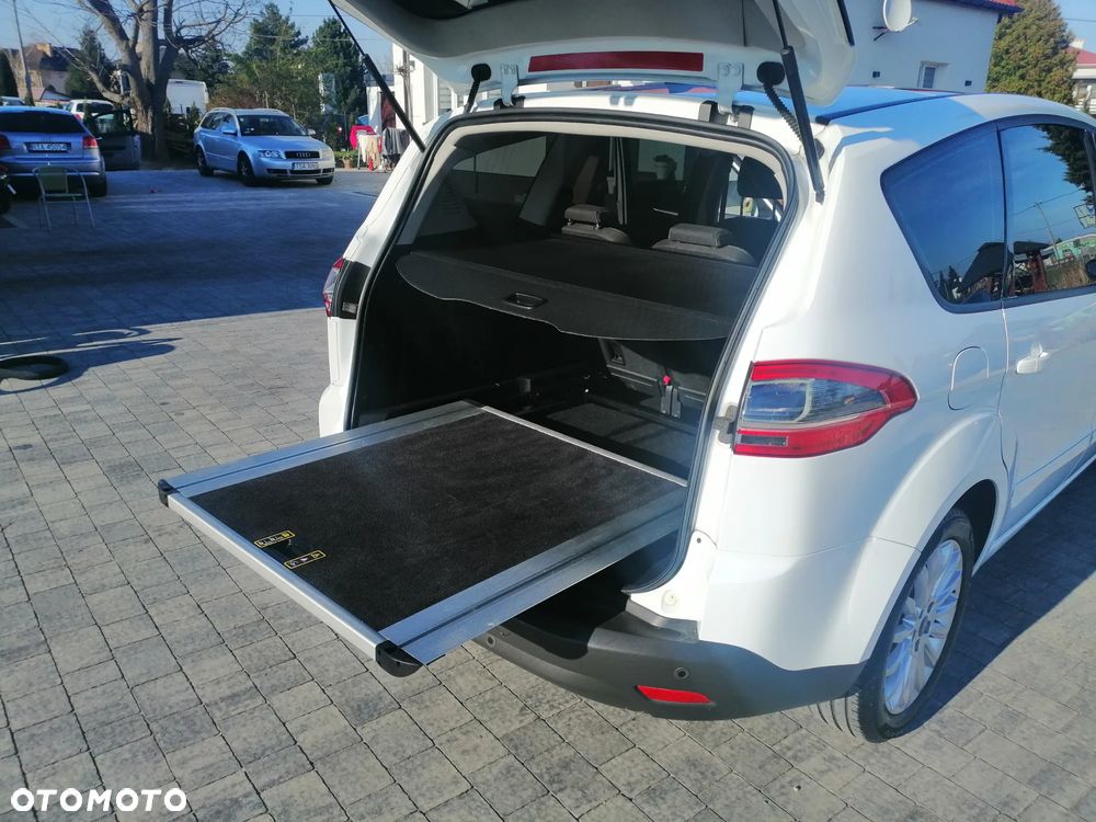 Ford S-Max - 7