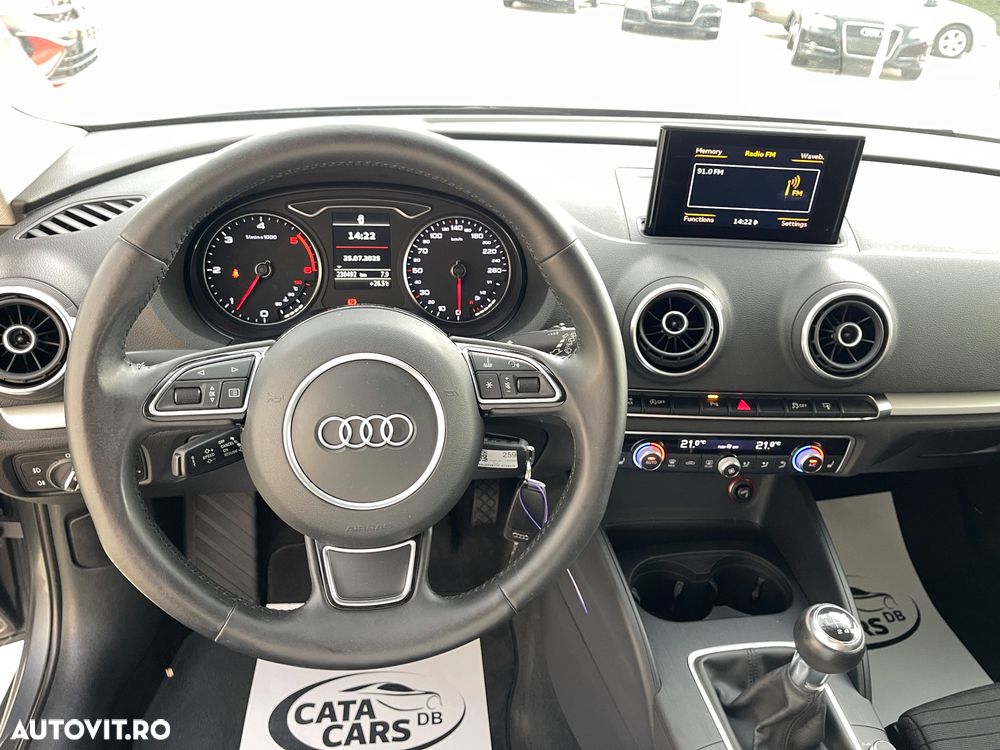 Audi A3 2.0 TDI Sportback Ambiente - 35