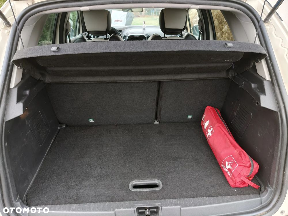 Renault Captur 1.2 Energy TCe Initiale Paris EDC - 11