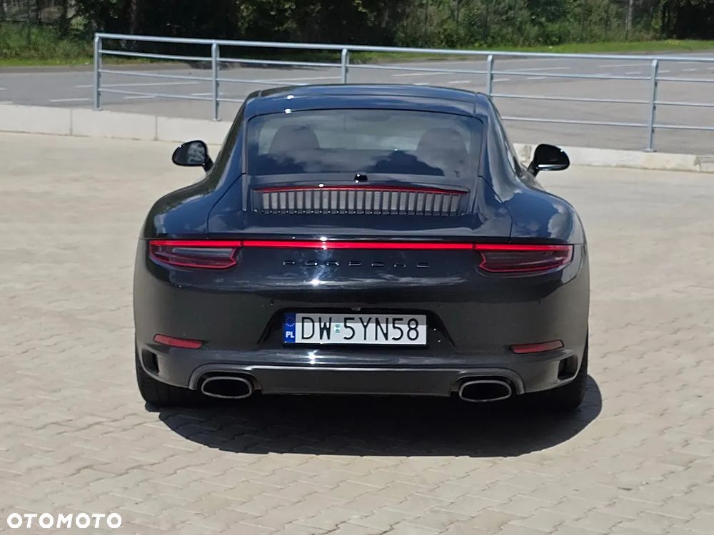 Porsche 911 Carrera PDK - 4