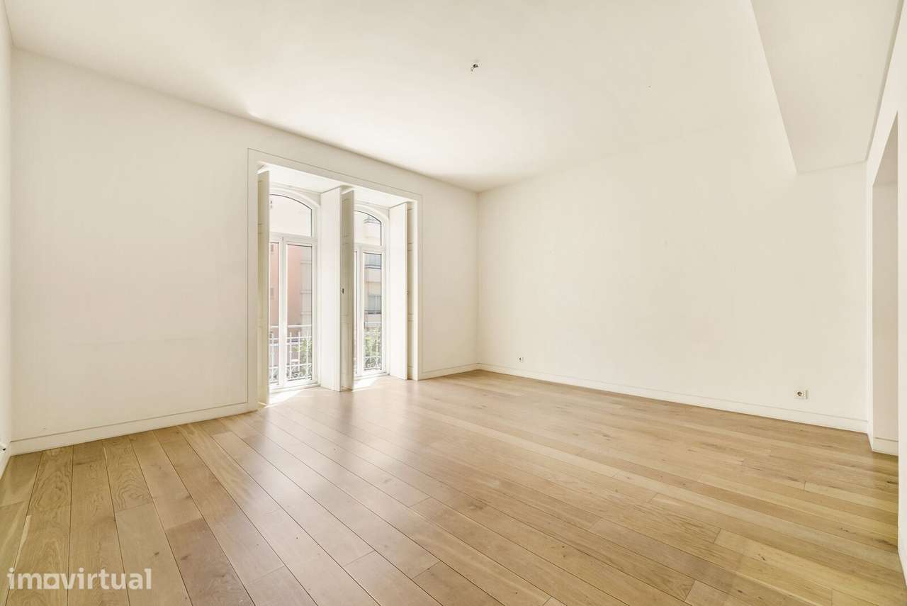 Apartamento T1 com estacionamento, Arroios, Lisboa - Grande imagem: 2/41