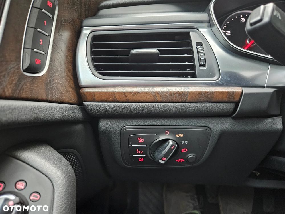 Audi A6 Avant - 11