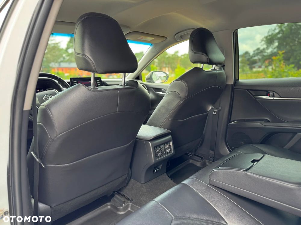 Toyota Camry 2.5 Hybrid Prestige CVT - 30