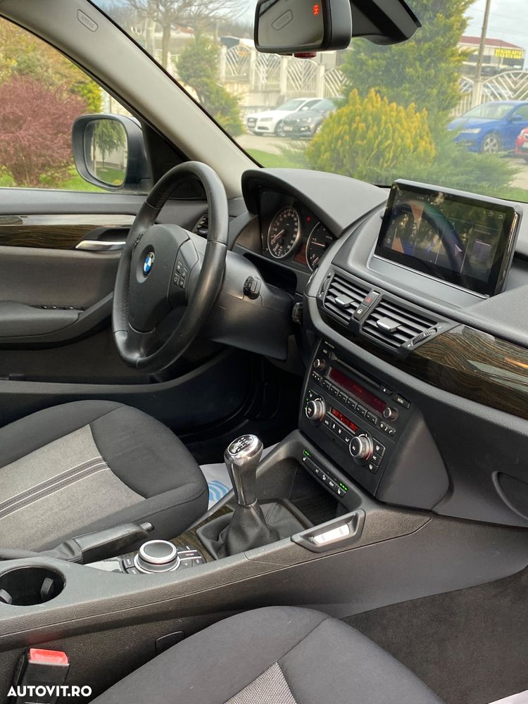 BMW X1 xDrive20d - 10