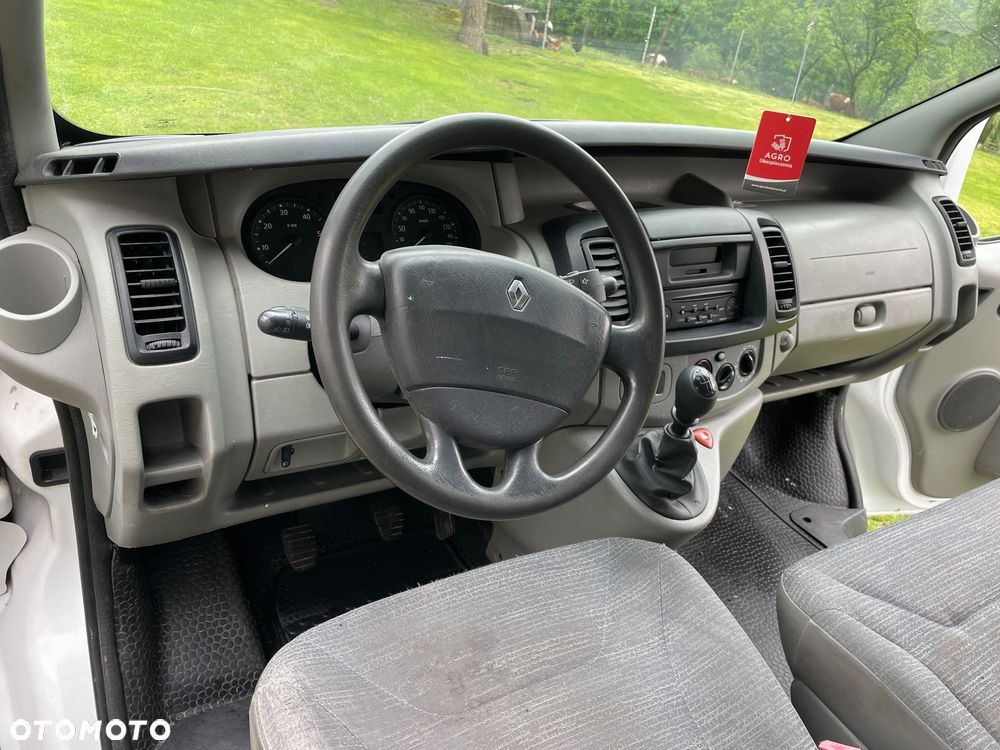 Renault TRAFIC - 9