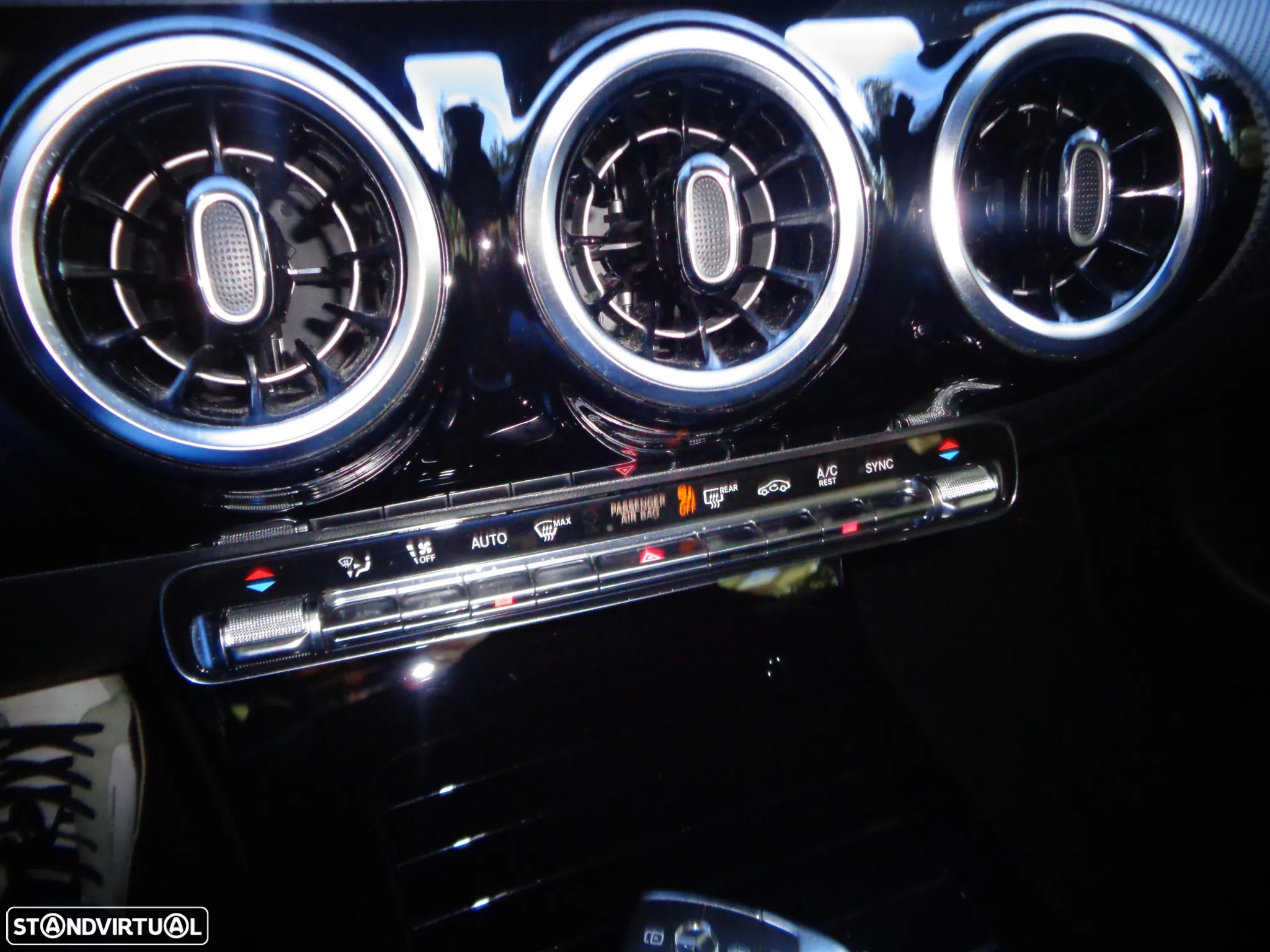 Mercedes-Benz A 180 Limousine d Style Plus Aut. - 34