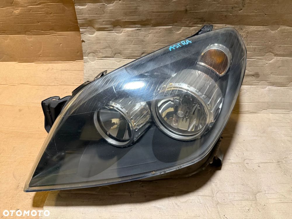 Lampa przód OPEL ASTRA III  prawa 1EG270370 - 4