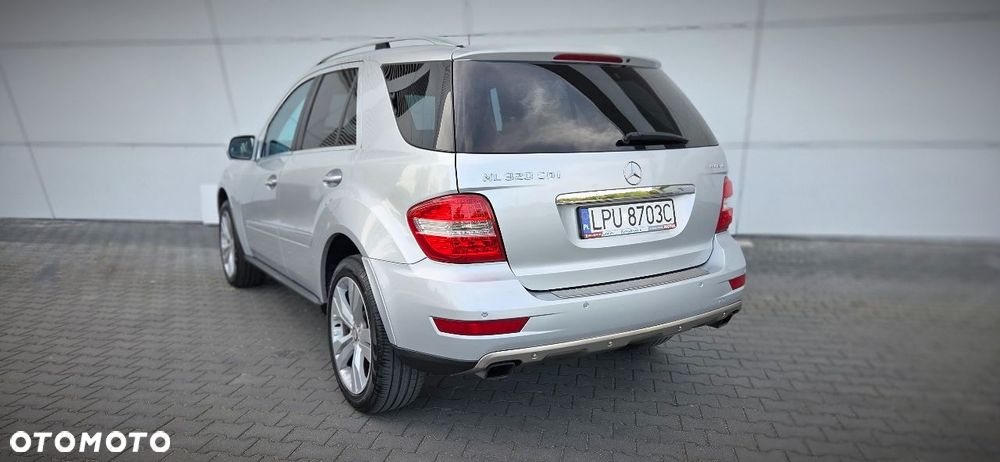 Mercedes-Benz ML 320 CDI 4Matic 7G-TRONIC DPF Edition 10 - 14