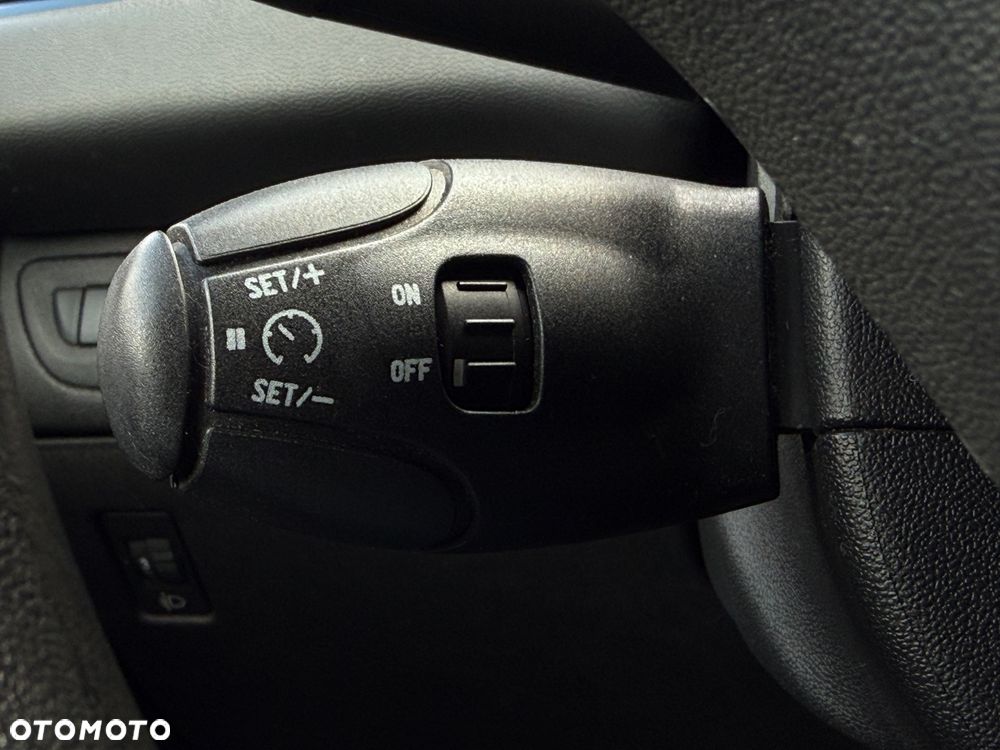 Peugeot 208 Blue-HDi 100 Stop&Start Active - 12
