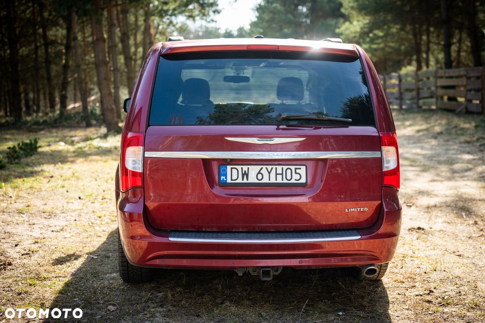 Chrysler Town & Country 3.6 Limited - 4