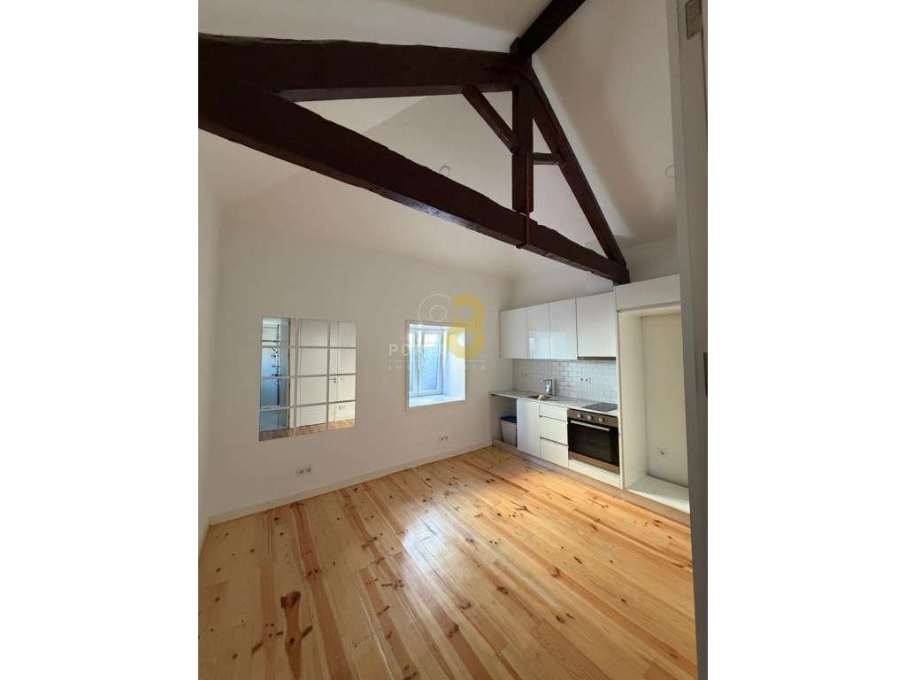 Apartamento T1 moderno com jardim privado em Lordelo do Ouro - Grande imagem: 3/21