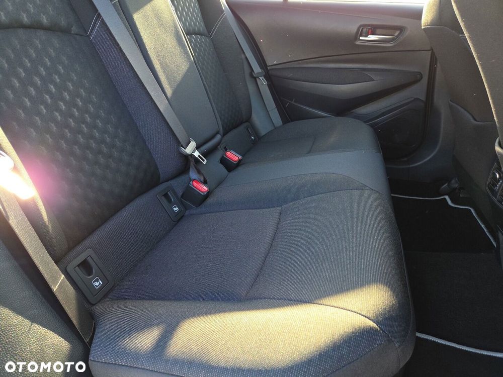 Toyota Corolla 1.8 Hybrid Style - 12