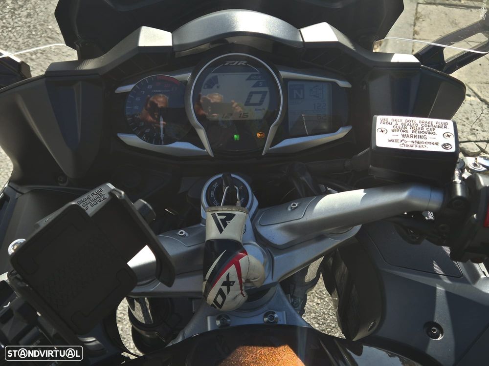 Yamaha FJR FJR1300 - 2