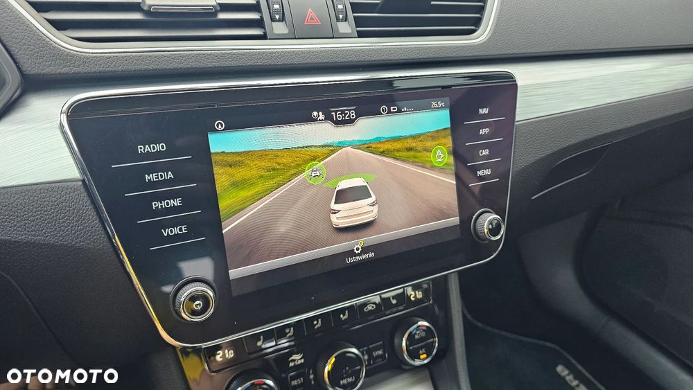 Skoda Superb 2.0 TSI Ambition DSG - 9
