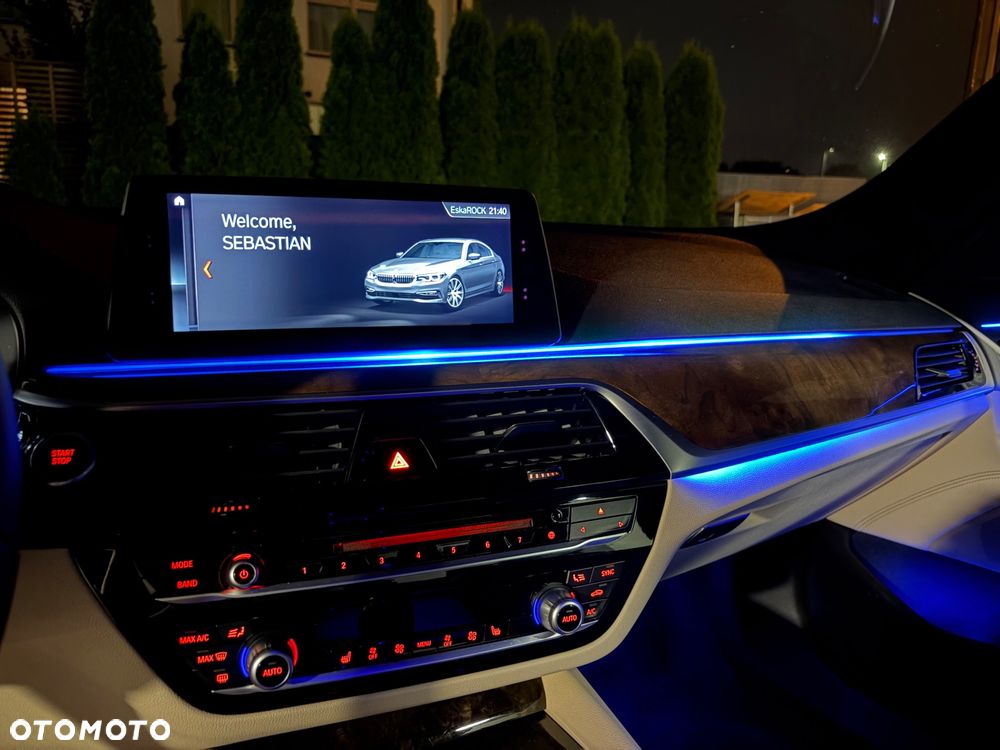 BMW Seria 5 530e iPerformance - 13