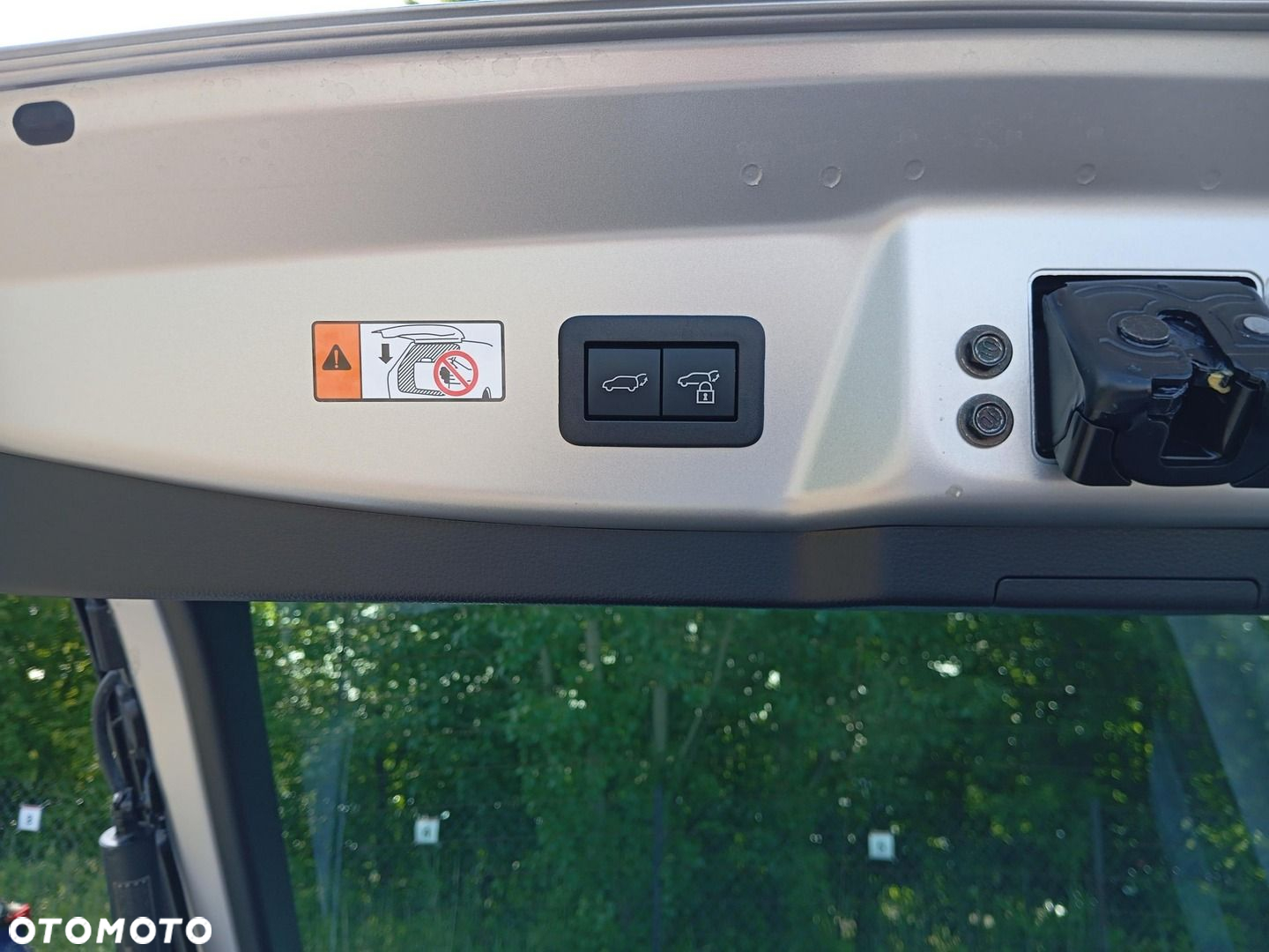 Toyota Prius - 22