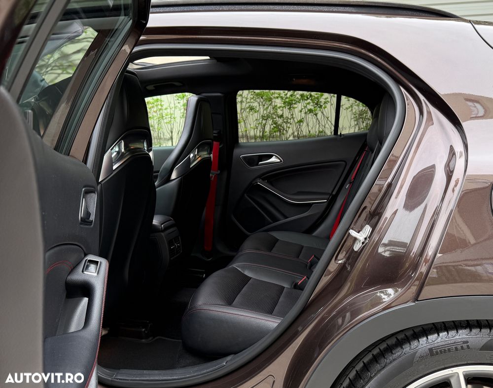 Mercedes-Benz GLA AMG 45 4Matic AMG Speedshift 7G-DCT - 8