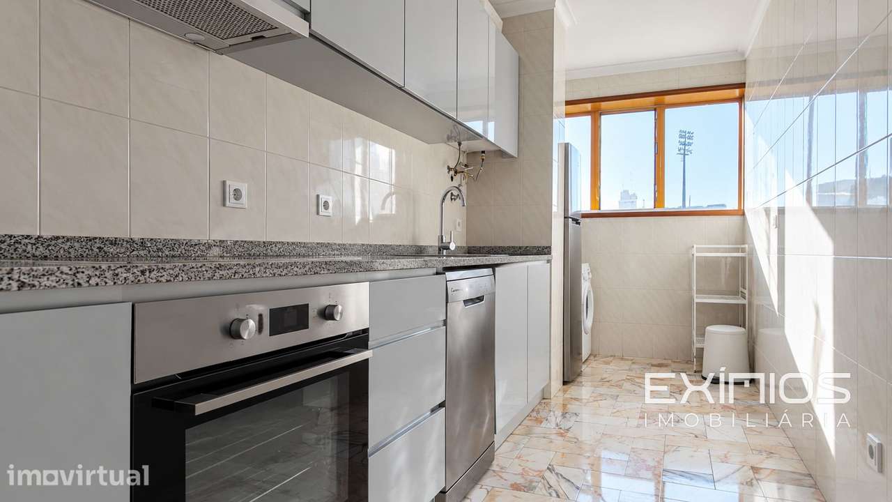 Apartamento T1 na 2ª linha de mar, na Póvoa de Varzim - Grande imagem: 4/13