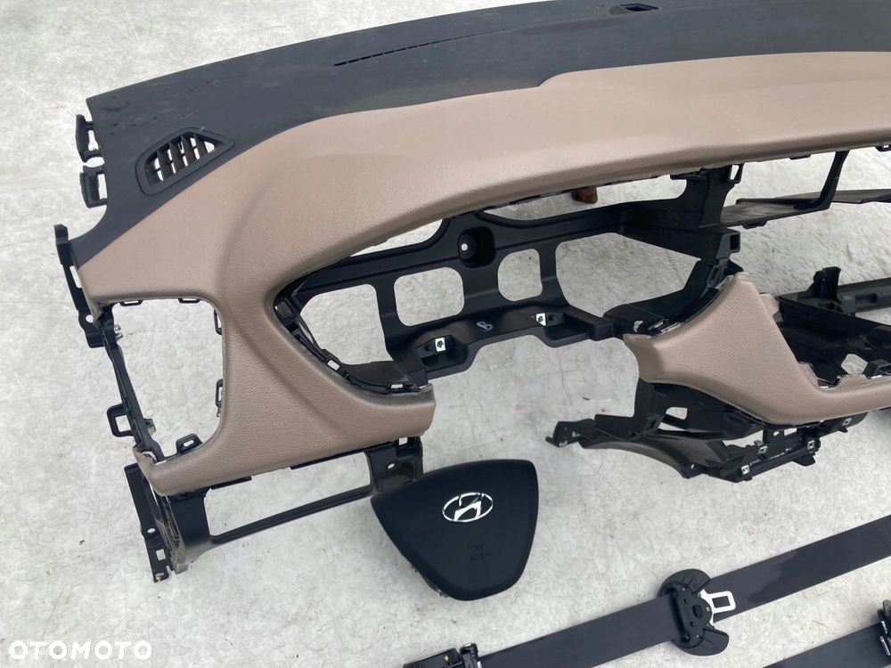 hyundai i20 ii kremowa deska kokpit konsola poduszki pasy - 5