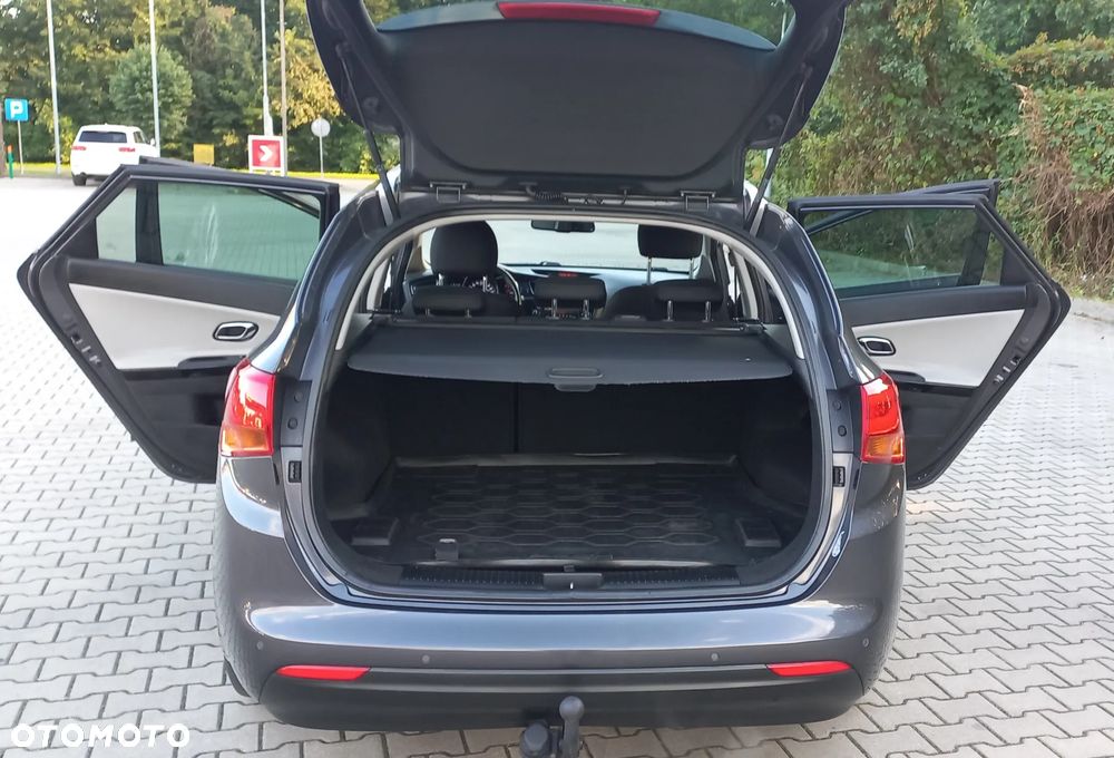 Kia Ceed 1.6 GDI Dream-Team Edition - 7