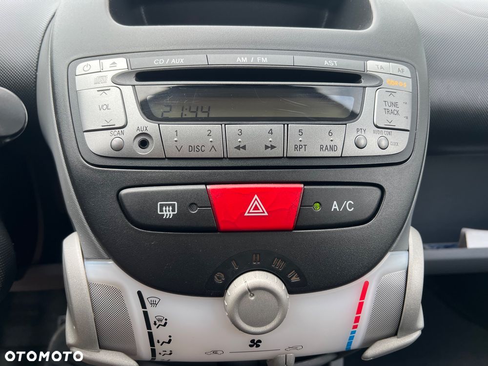 Toyota Aygo 1.0 VVT-i Black - 32
