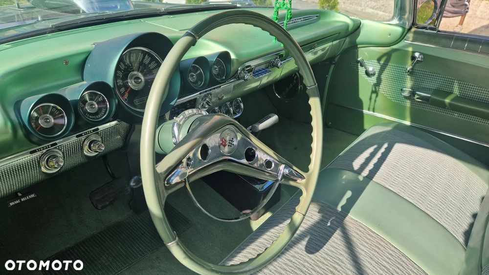 Chevrolet Impala - 36