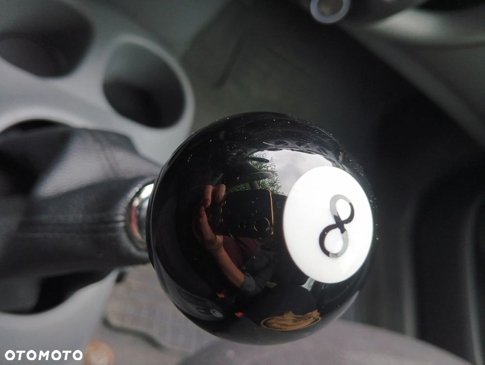 Toyota Yaris 1.0 Base - 10