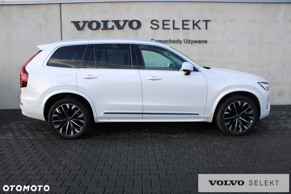 Volvo XC 90 - 9