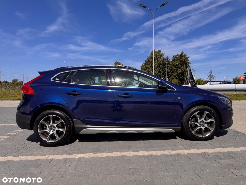 Volvo V40 T4 Drive-E Ocean Race - 1