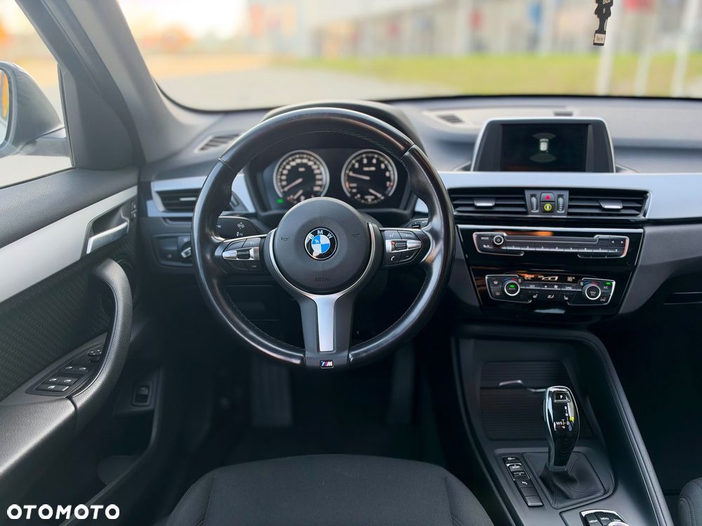 BMW X1 sDrive18i - 18