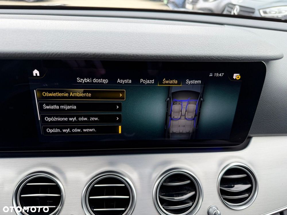 Mercedes-Benz Klasa E 220 d 4-Matic AMG/Avantgarde - 39