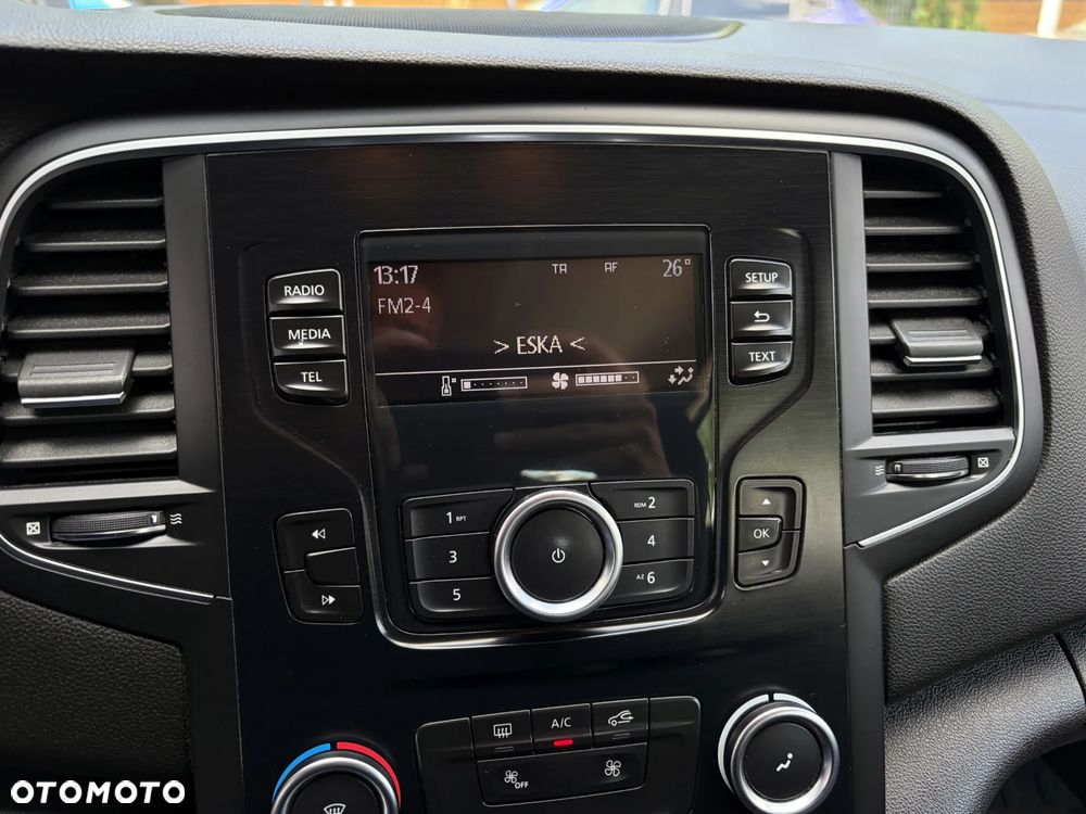 Renault Megane 1.6 SCe Intens - 26