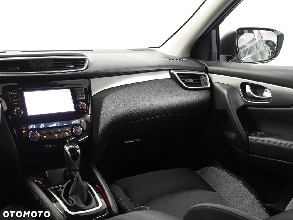 Nissan Qashqai 1.3 DIG-T DCT N-WAY - 36