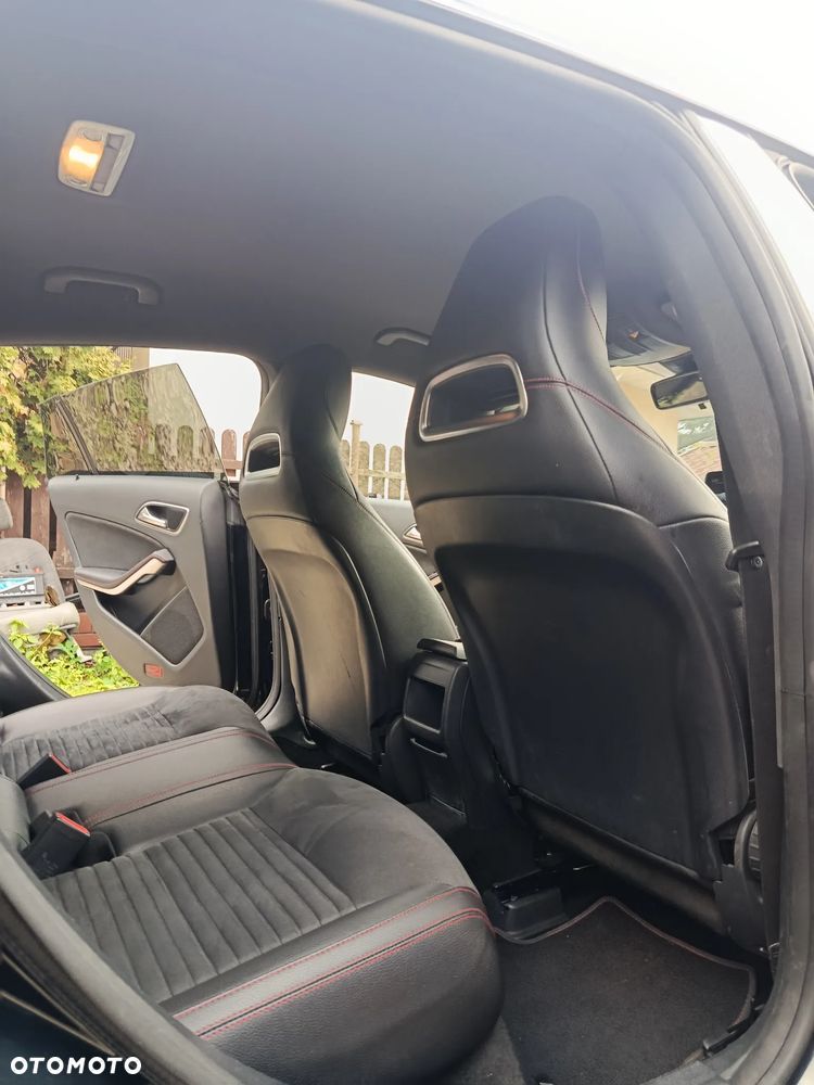 Mercedes-Benz CLA - 8