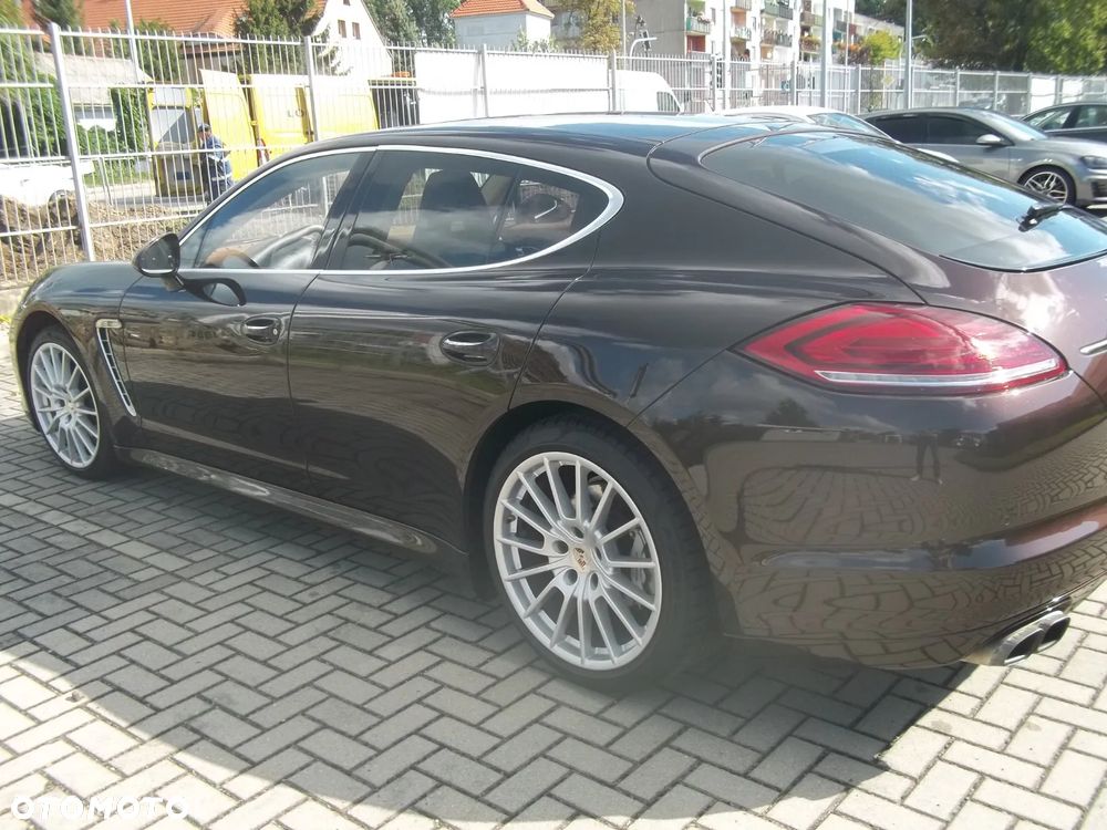 Porsche Panamera 2011 photo 5